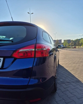 Ford Focus cena 33500 przebieg: 152750, rok produkcji 2016 z Łódź małe 56